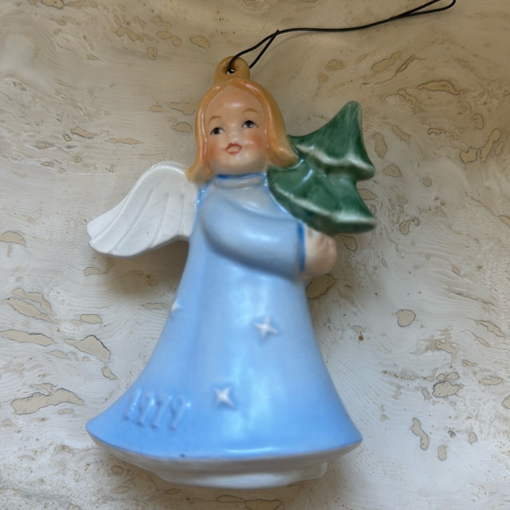 1977 Goebel angel ornament